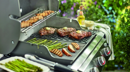Get Grillmaster Grill Marks with the Genesis II Sear Grate